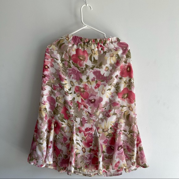 Floral skirt - Picture 6 of 6